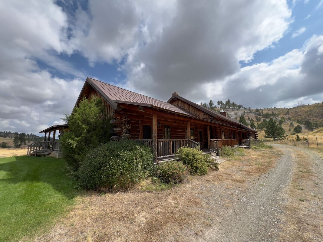 Spring Creek Lodge Property — Intimate spring creek fly fishing
