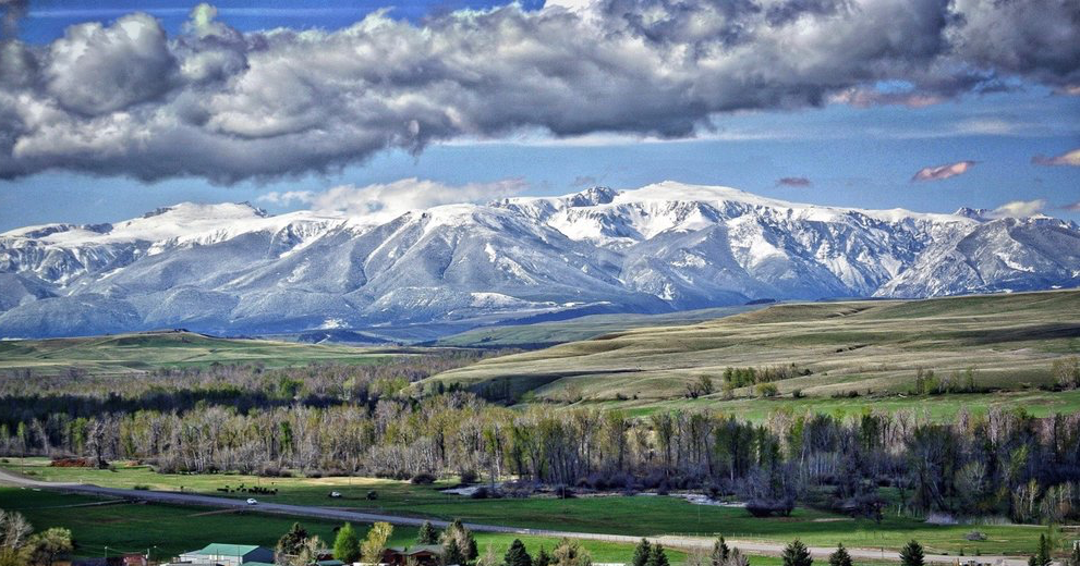 Beartooth Mountains panorama from Montana Fly Fishing Lodge